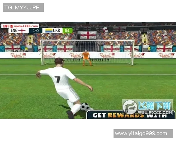 足球明星化身老者卧底街头挑战年轻球员技艺 引发热议